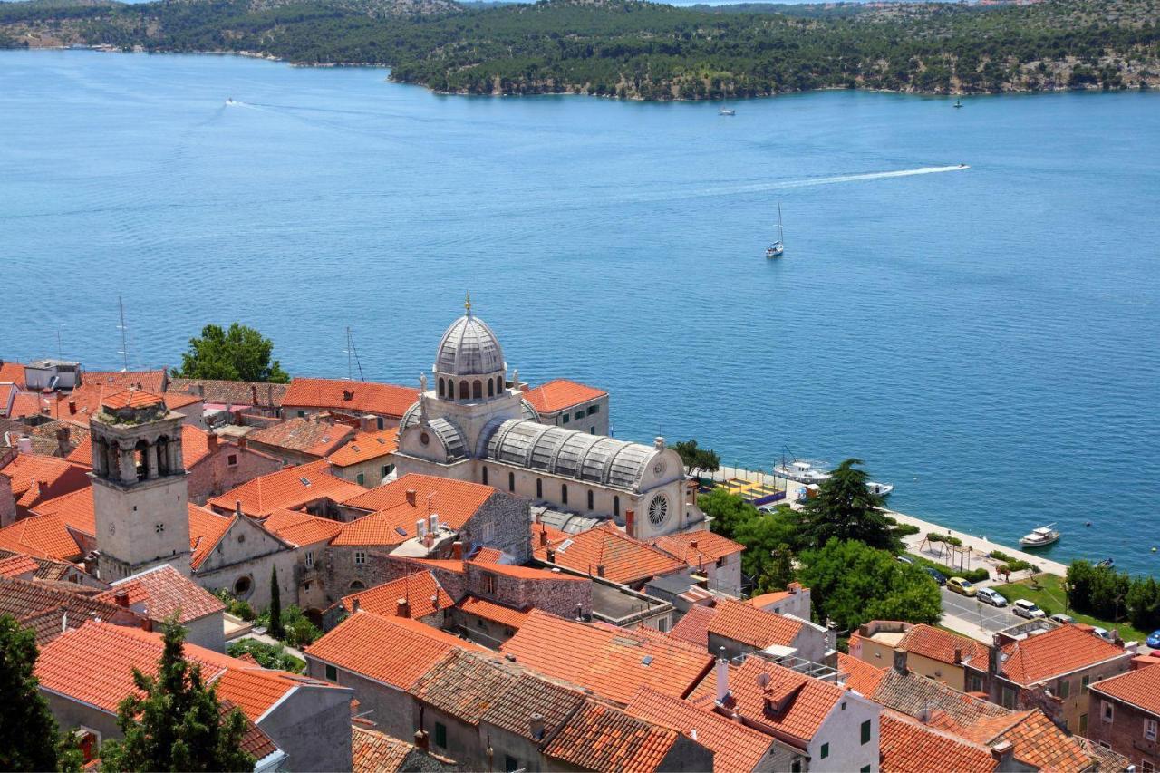 Ojra New Apartment With Seaview Šibenik Kültér fotó