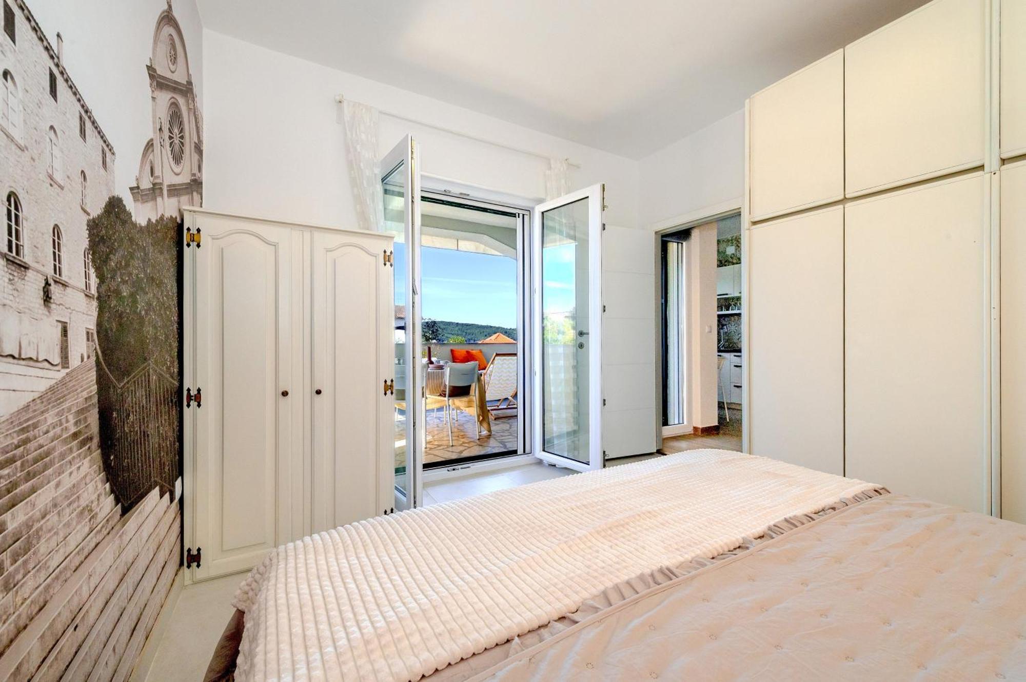 Ojra New Apartment With Seaview Šibenik Kültér fotó
